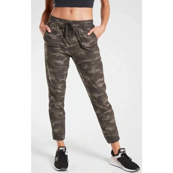 Athleta Camo Farallon Jogger Plus Size 18 Olive Green Drawstring High Rise Pants - Picture 1 of 10